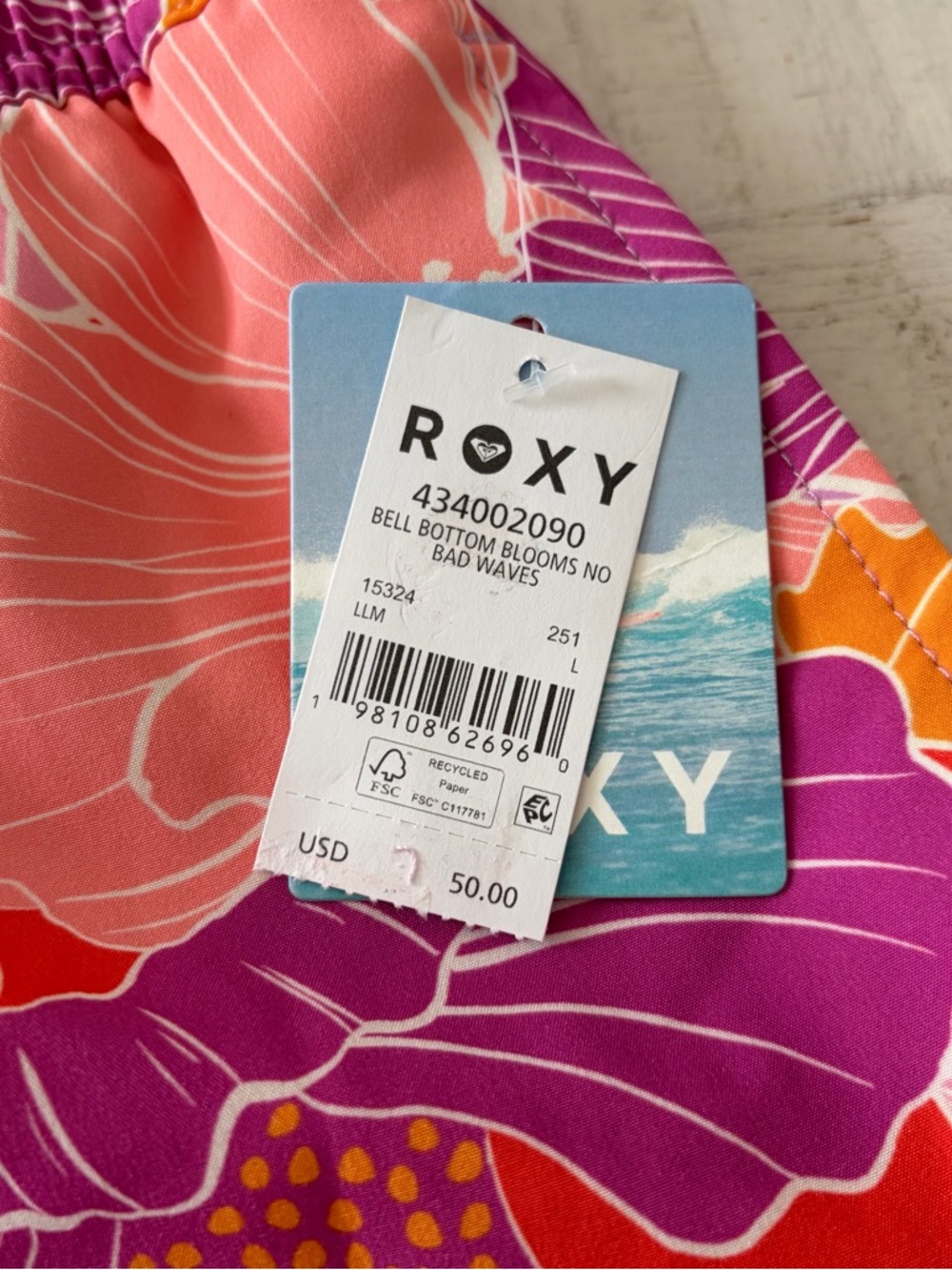 Roxy NWT size Large Bell Bottom Blues No Bad Waves Floral Board Shorts - Picture 4 of 13